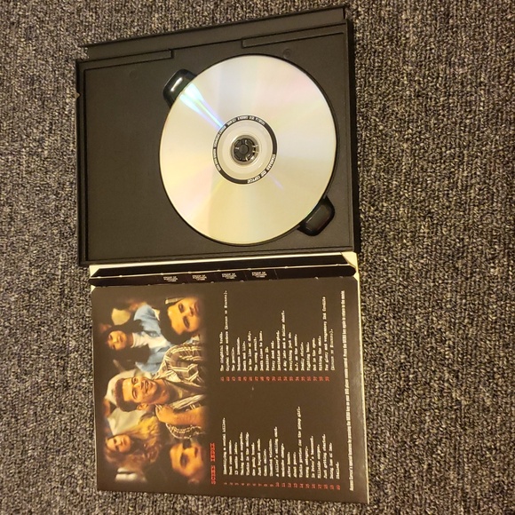 Multiple DVD's - Picture 14 of 16